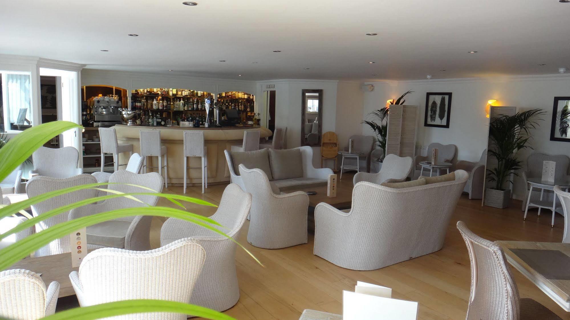 Hotel La Place St Aubin Ngoại thất bức ảnh