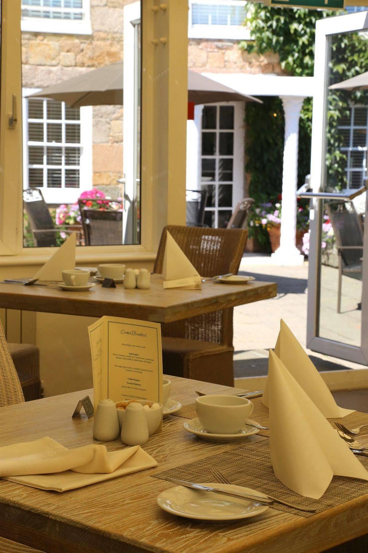 Hotel La Place St Aubin Ngoại thất bức ảnh