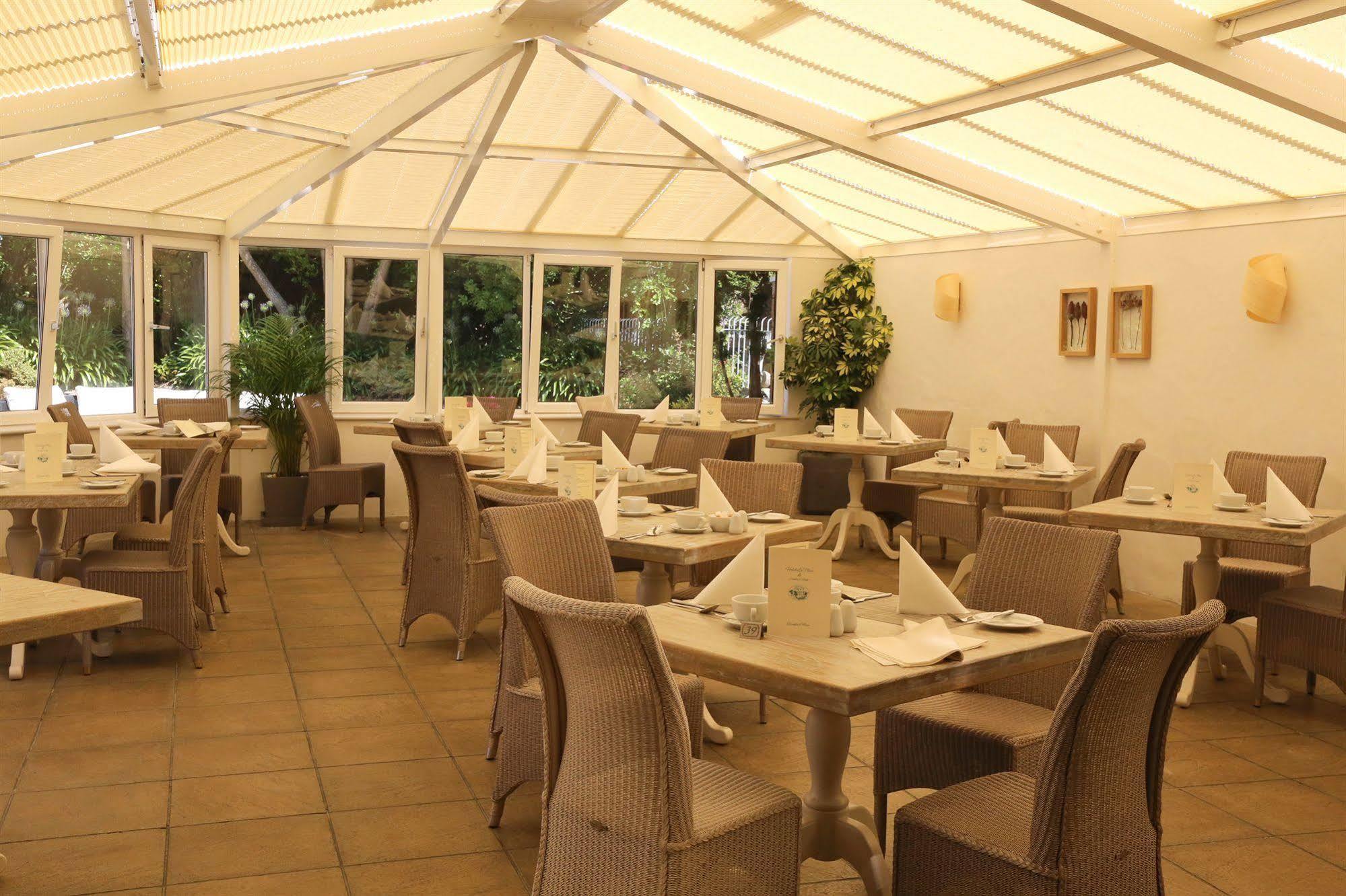 Hotel La Place St Aubin Ngoại thất bức ảnh