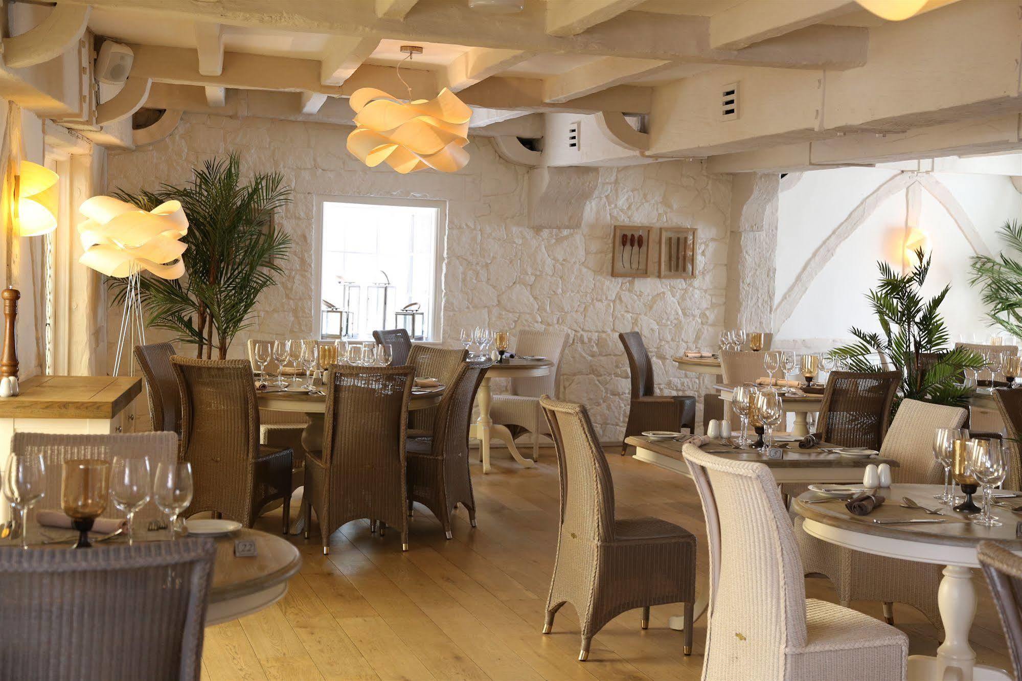 Hotel La Place St Aubin Ngoại thất bức ảnh